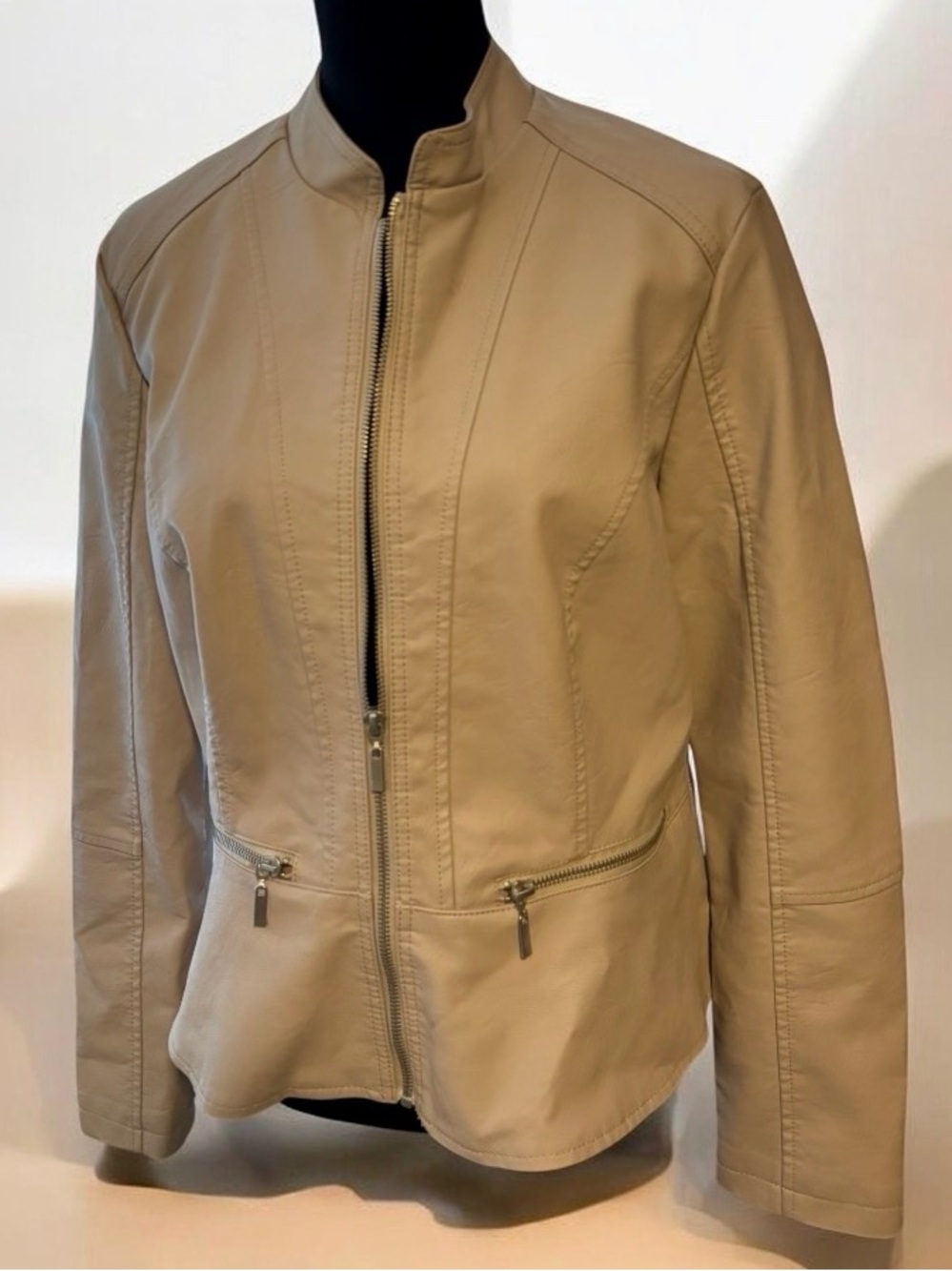 Baccini Faux Leather Cream Peplum Jacket w/ Front Zip Pockets